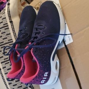 Women's running shoes Size 9
